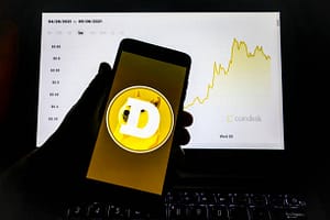 Dogecoin Forms Ascending Triangle On Daily Chart, Here’s The Target