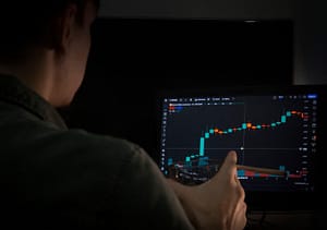 XRP Eyes Breakout As Analysts Predict Rally Alongside Real-World Adoption