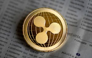 XRP Silent Accumulation: A Falling Wedge On The Verge Of Explosion
